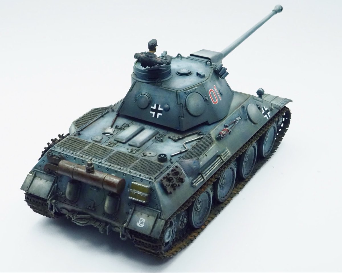 FuwakuT's tweet photo. GW第三弾。
ダイムラーベンツのパンター試作機 VK30.02が、完成！
パンターは好きな戦車ですが、別タイプもあったんですね。
こういう試作機ってワクワクしますねー。

#プラモデル
#パンター試作
#AmusingHobby 
#新作 https://t.co/GpzknvBch6