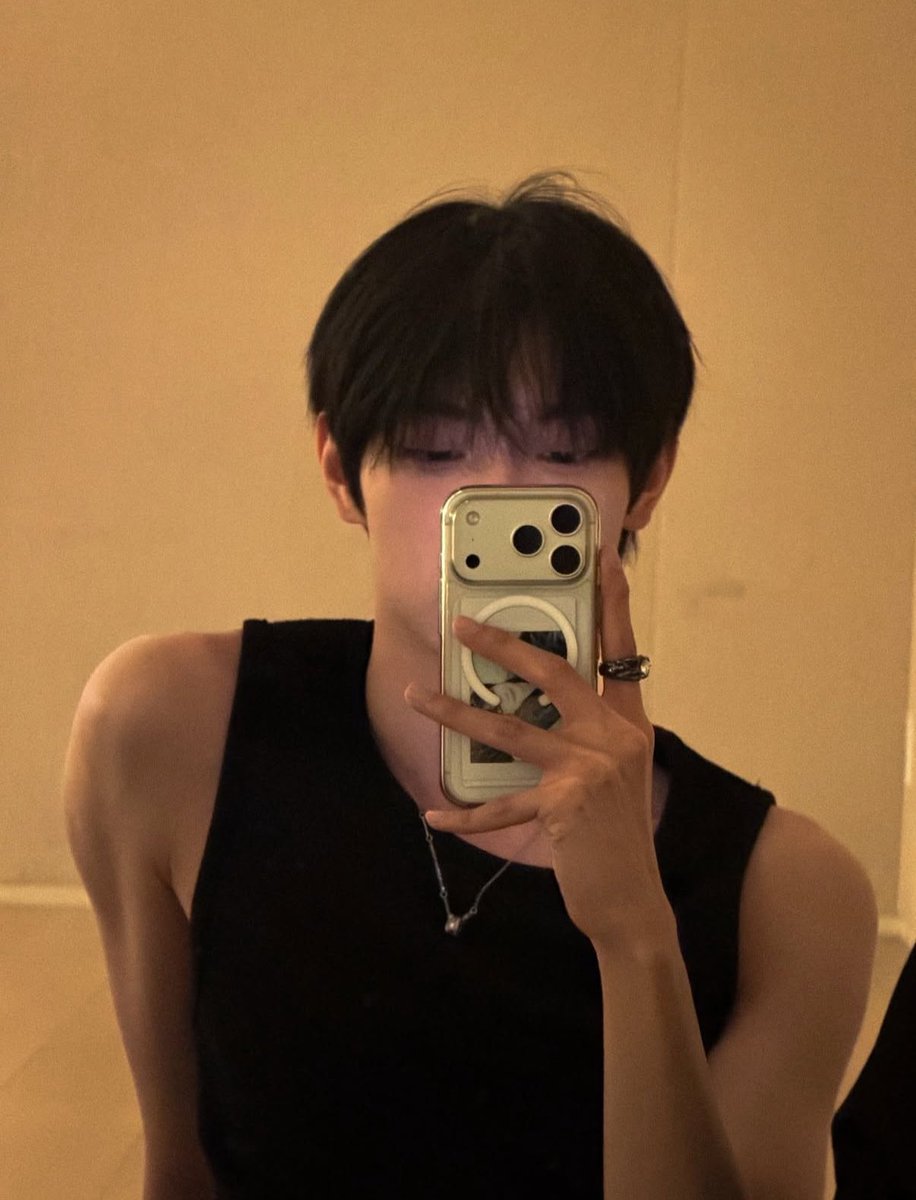 부 tweet media