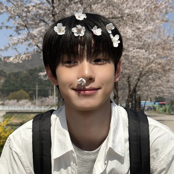 부 tweet media