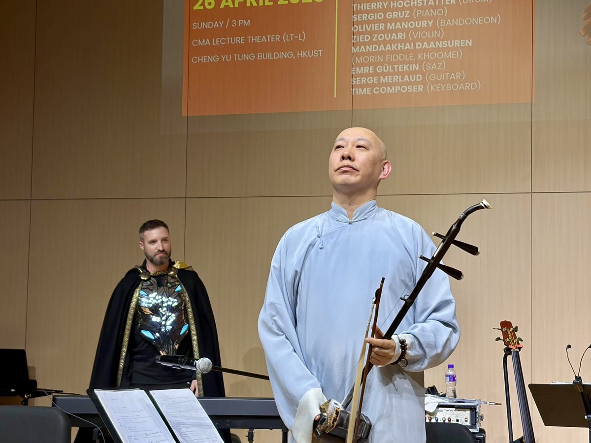 Timecomposer's tweet photo. Un très beau moment à l’Université des Sciences et Technologies de Hong Kong @hkust aux côtés de @guogan et ses amis. Un moment hors du temps, où les cultures, les sensibilités et les émotions se sont rencontrées en musique.

#guogan #guoganerhu #hkust #hongkong #music #concert https://t.co/6BNLYON2rB