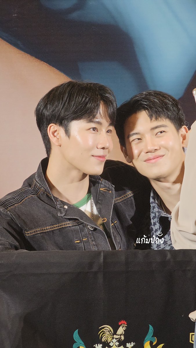 แก้มป่อง YW tweet media