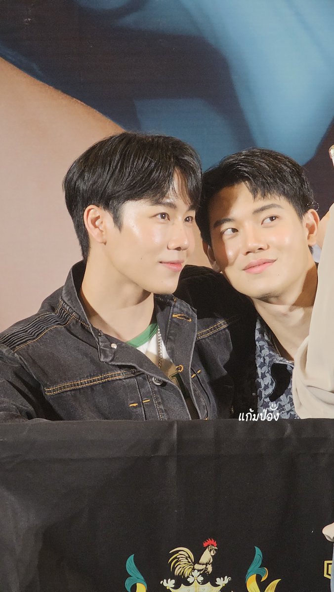 แก้มป่อง YW tweet media