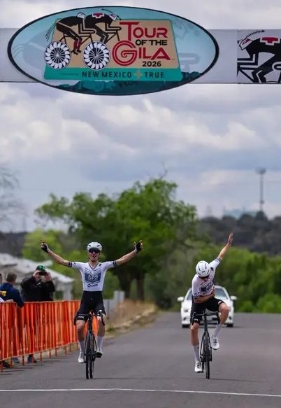 ZXCycling's tweet image. 🇺🇲@TouroftheGila stage 3

1🇬🇧@adamlewis_95
2🇮🇪@ConnMcdunp12980
3🇲🇽C.Macias
4🇨🇦J.Gauthier
5🇺🇲@tylerstites1
6🇺🇲B.Drake
7🇨🇴J.Colon
8🇺🇲@beshore_garrett
9🇲🇽S.Ruiz
10🇲🇽J.Prieto
11🇨🇷S.Brenes
12🇨🇴B.Sanchez
13🇺🇲@CastoNikos76198
14🇺🇲@HaugKieran44527
15🇧🇷@avancinimtb

Bravo Adam!

#cycling
