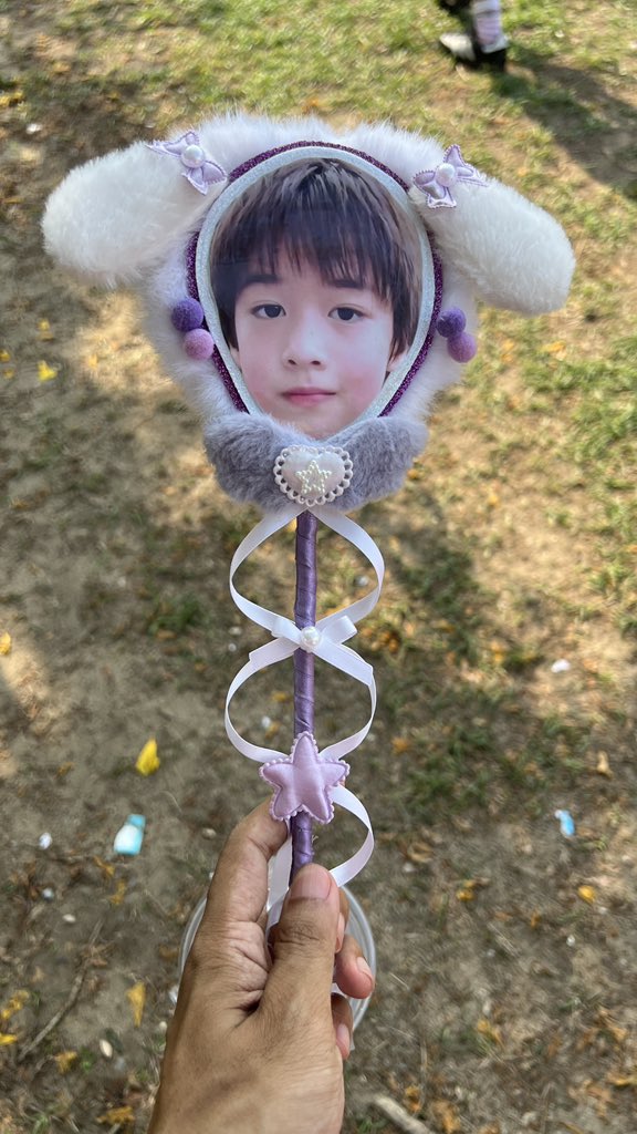 แฟuบoยคuหuึ่J tweet media