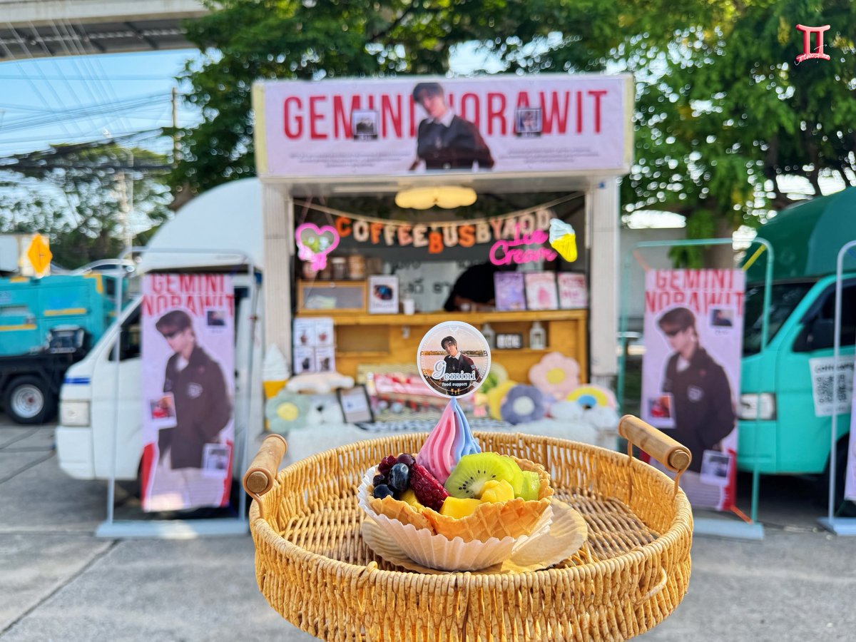 Geminint_Family tweet media