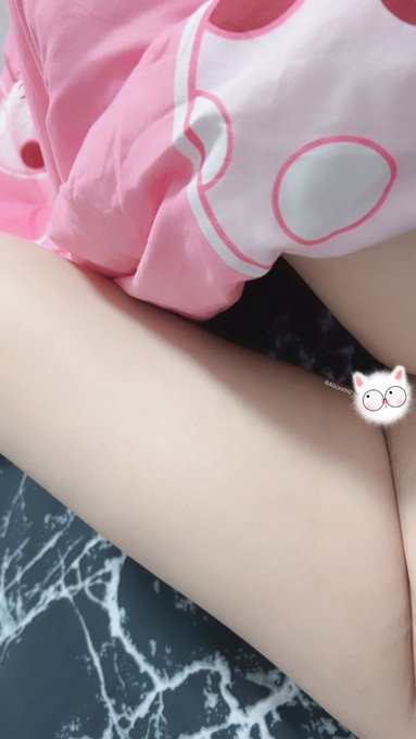 ゆぃ tweet media