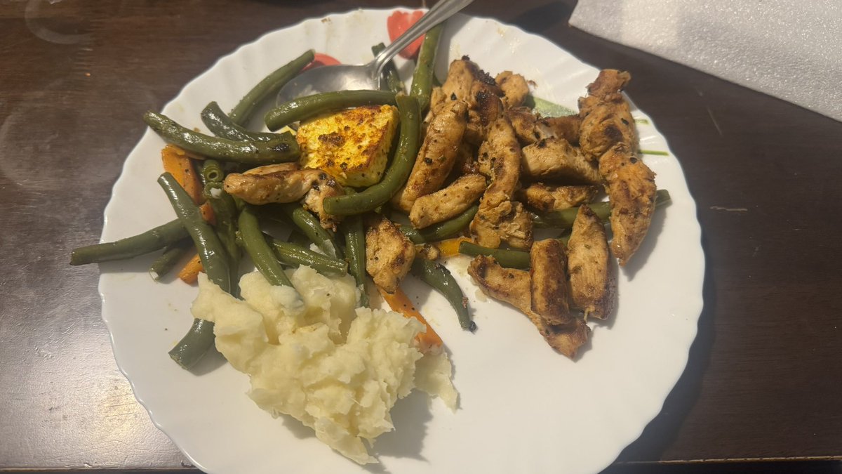 Honestly the new house decision was more about getting decent food on time.

All my meals will look this way going forward.

- Grilled chicken 
- Mash potatoes 
- Veggies
- Rice and dal