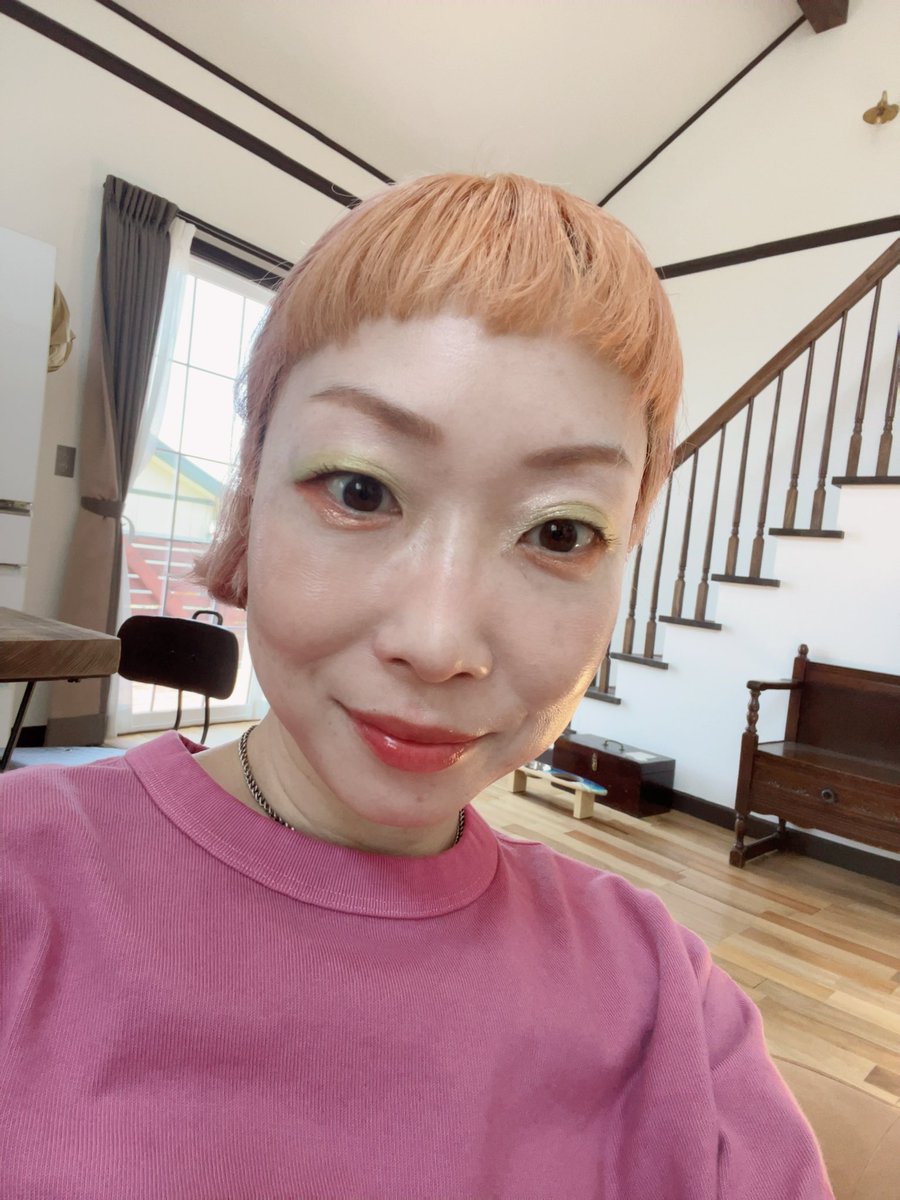 shiningchild03's tweet photo. 本日誕生日を迎えました‼️
44歳あいぴんですｯ‼️

急ですが、このあと20:00~TikTokライブやります🙌
おしゃべりしながらメイク配信しますので、ぜひ44歳あいぴんに会いに来てね😙🫶

https://t.co/xIryWCOSGV https://t.co/WKvrl3BMzg