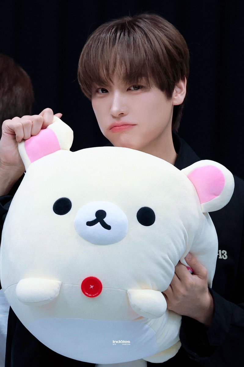 Indoles712's tweet photo. 260427 디마뮤

#인성 #김인성 #INSEONG #インソン #SF9
@SF9official https://t.co/ml3z5WuIYh
