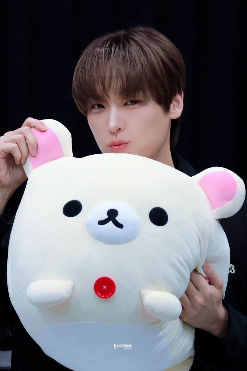 Indoles712's tweet photo. 260427 디마뮤

#인성 #김인성 #INSEONG #インソン #SF9
@SF9official https://t.co/ml3z5WuIYh
