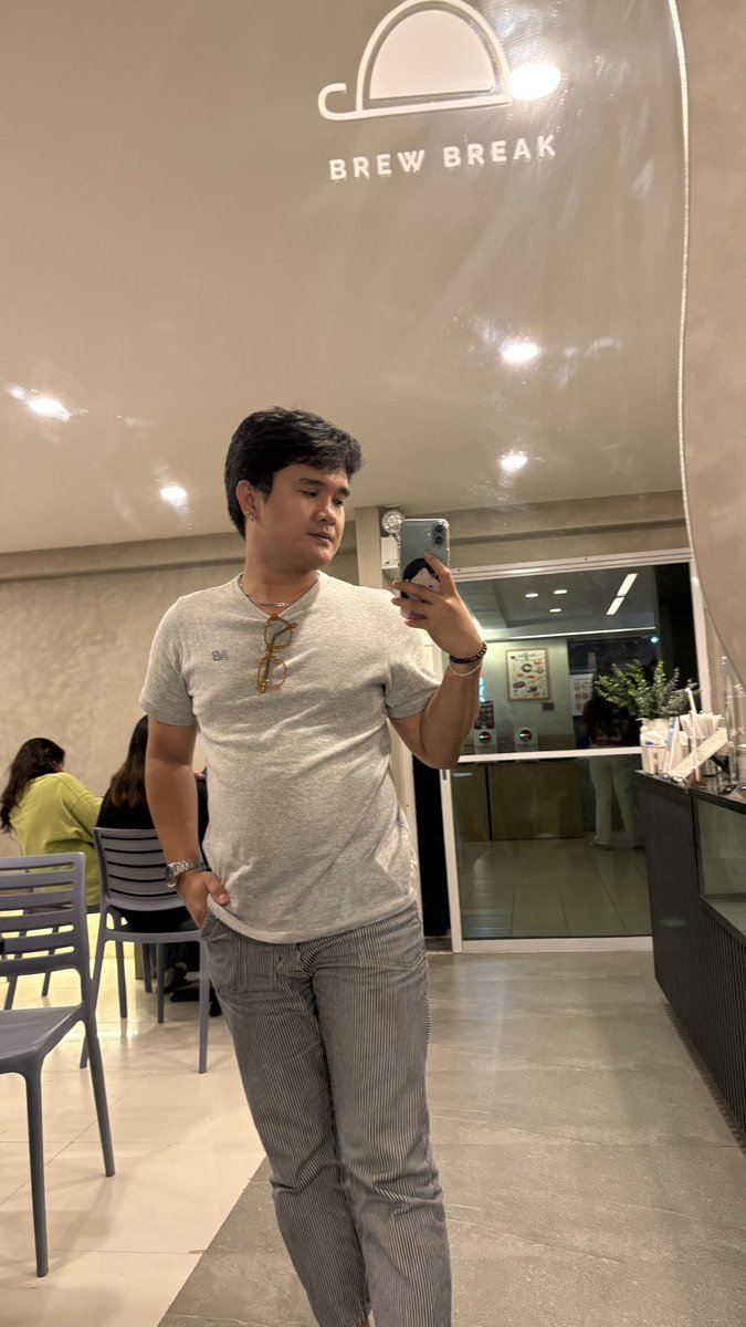 ghostedbymany's tweet photo. Bloated man siguro ko oy! https://t.co/Bsrm6Rc3iQ