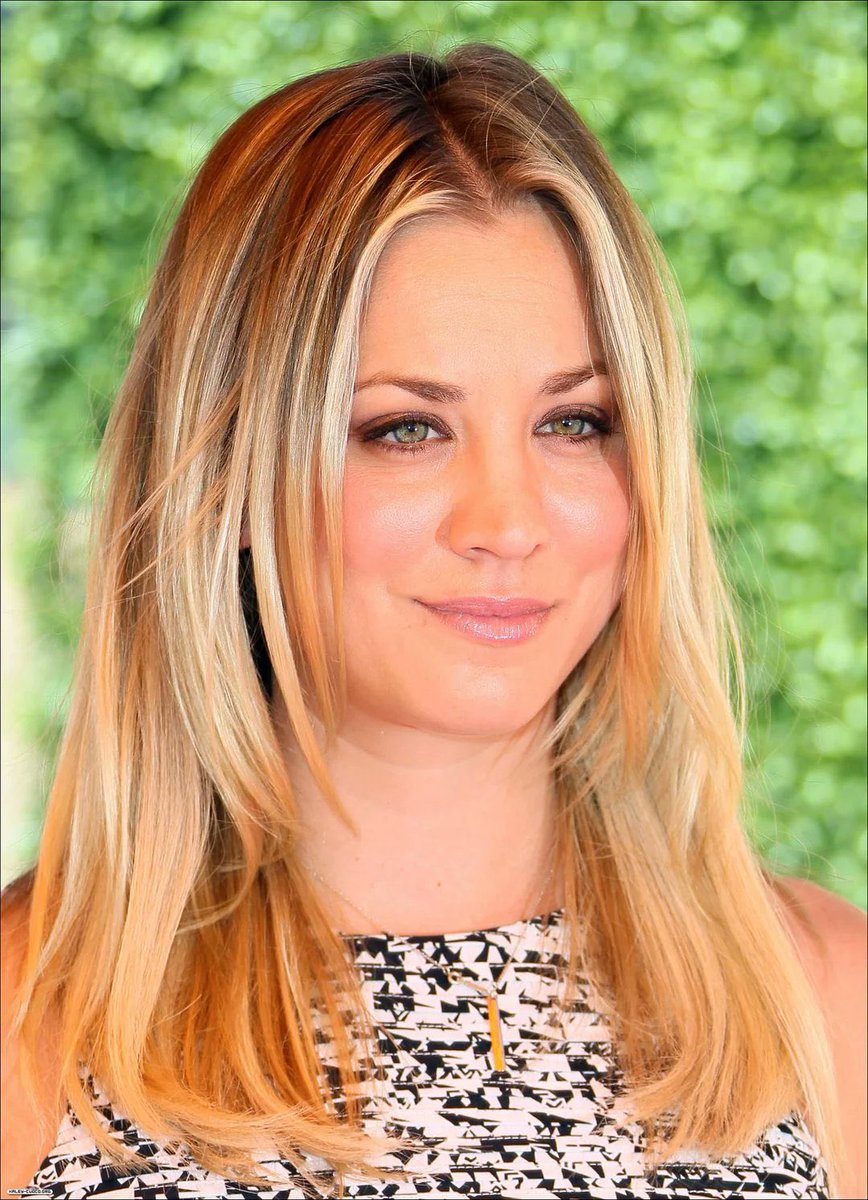 kaley Cuoco tweet media