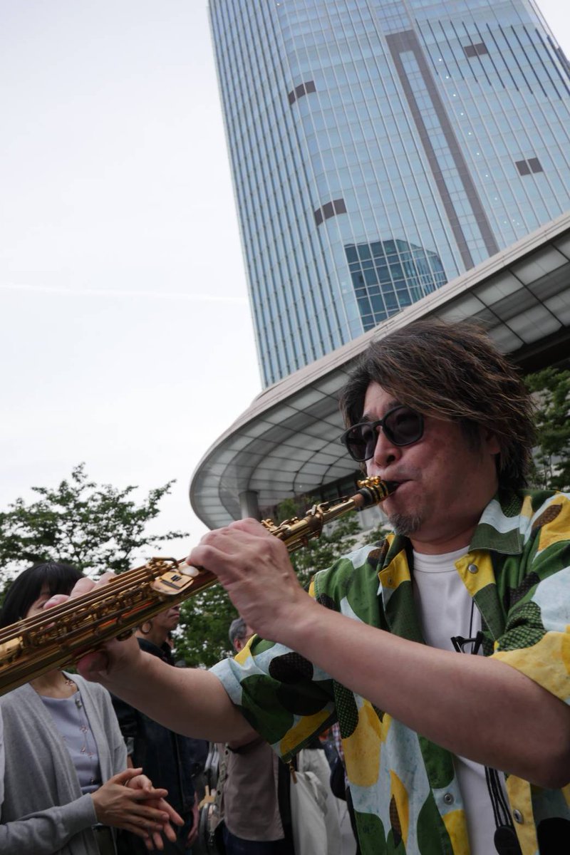 gingerer87's tweet photo. HIBI★Chazz-K 
TAKANAWA GATEWAY CITY　キッチンカーフェス

ひびちゃ的テッパン5曲
久しぶりにひび先生の情熱大陸ロングトーーーーンも感動
楽しかったです✨✨ https://t.co/3sLDgTTioK