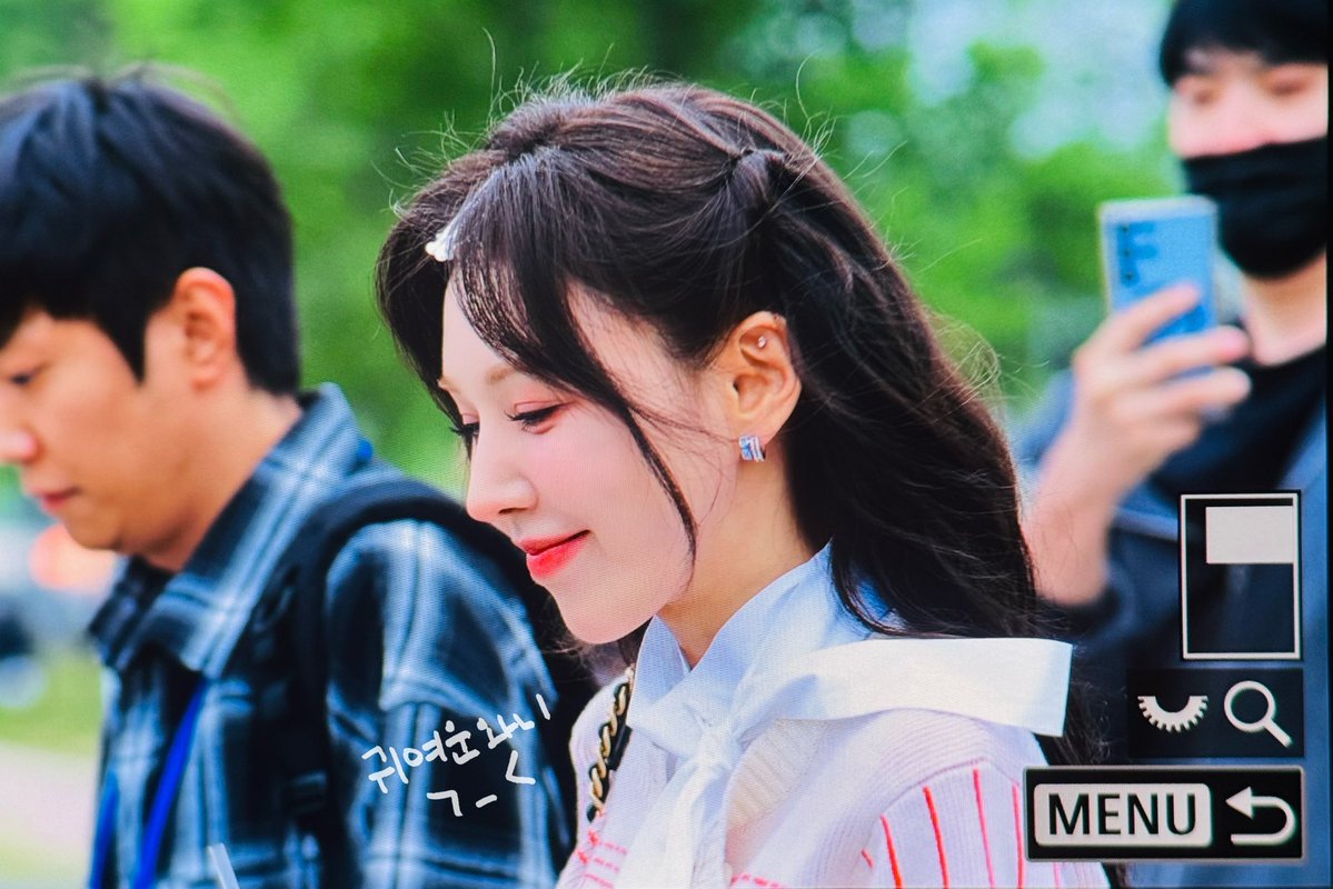 260502 #웬디 #WENDY
오늘 좋은데요?😍