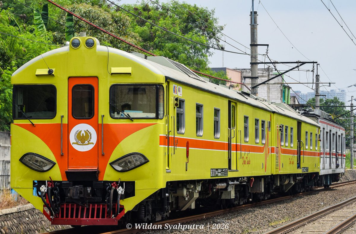 Nijikaaa29's tweet photo. 東京メトロ6000系車両は一時的にチカランへ回送され、保管されている。
先週月曜日にベカシで発生した事故の影響… https://t.co/qNHGrdOsTq