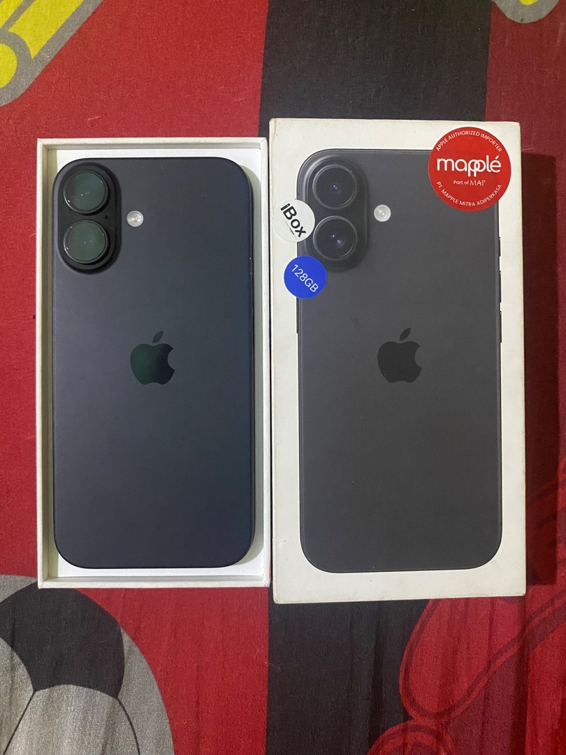 undipmfs3's tweet photo. -dips! WTS WANT TO SELL‼️

iPhone 16 128GB iBox Black
✨Garansi On Februari 2027
✨BH 100 CC 40 
✨Fullset Mulus Nominus

COD AREA SEMARANG/ SHOPEE ON https://t.co/Ym1jMZSEiE