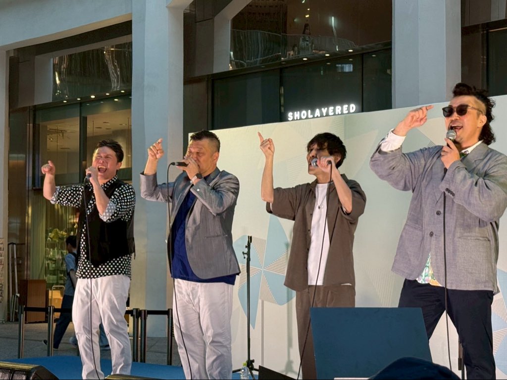 voicefour2022's tweet photo. 26/05/02土

東京丸の内
KITTEにて
歌ってきました！

voice fourでした！
高い吹き抜けで気持ち良く歌わせてもらいました。

出会えた皆さま
スタッフ関係者の皆さま
ありがとうございました！！

#voicefour
#KITTE
#acappella https://t.co/SEczvLEU07
