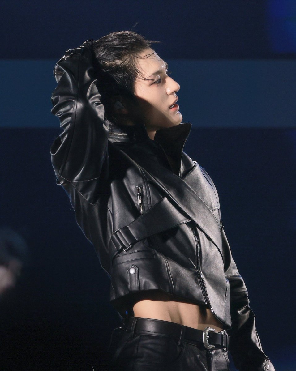 쩬⁶⁵ tweet media