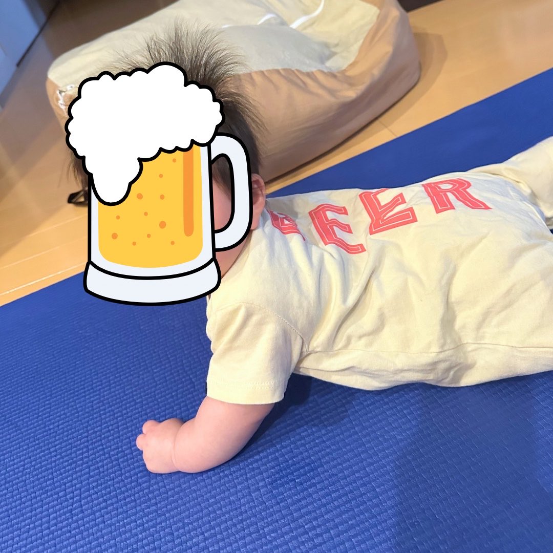 NNostaljya's tweet photo. #着るBEER
 遺伝的にこの子は20年後もほぼビールは飲めないであろう笑
着るBEERは似合うから良し👍 https://t.co/acvI9wE5Aw