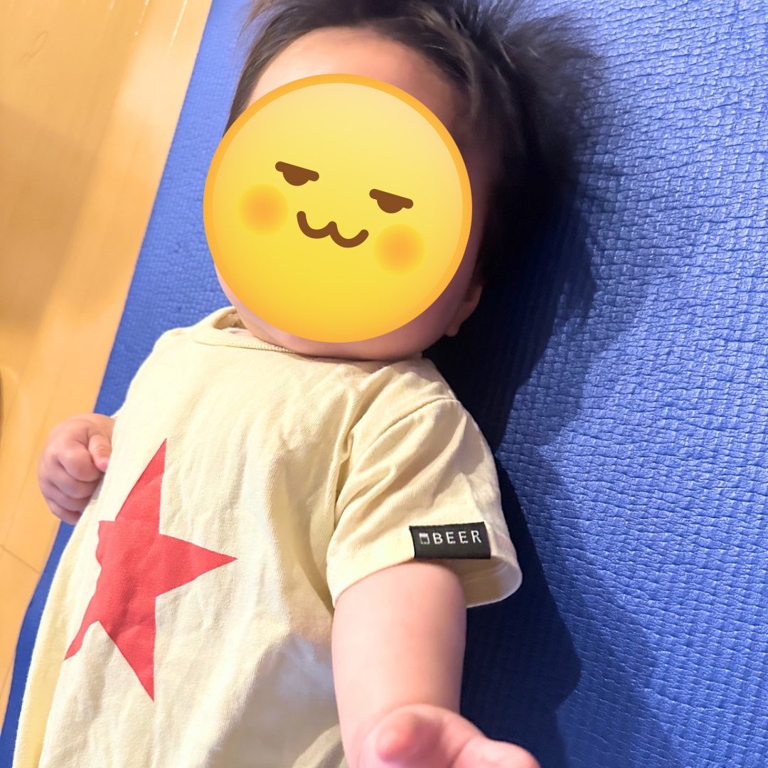 NNostaljya's tweet photo. #着るBEER
 遺伝的にこの子は20年後もほぼビールは飲めないであろう笑
着るBEERは似合うから良し👍 https://t.co/acvI9wE5Aw
