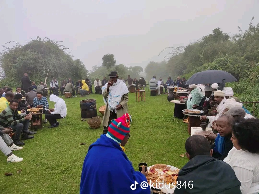 ት ር ን ጎ 🍋 tweet media