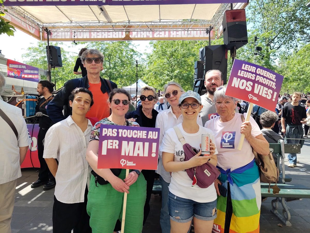 VillejuifFI's tweet image. En nombre et plus encore à la manifestation du #1erMai, jour chômé et payé ! Nous exigeons la #Paix et le #BlocageDesPrix ! #MacronDégage