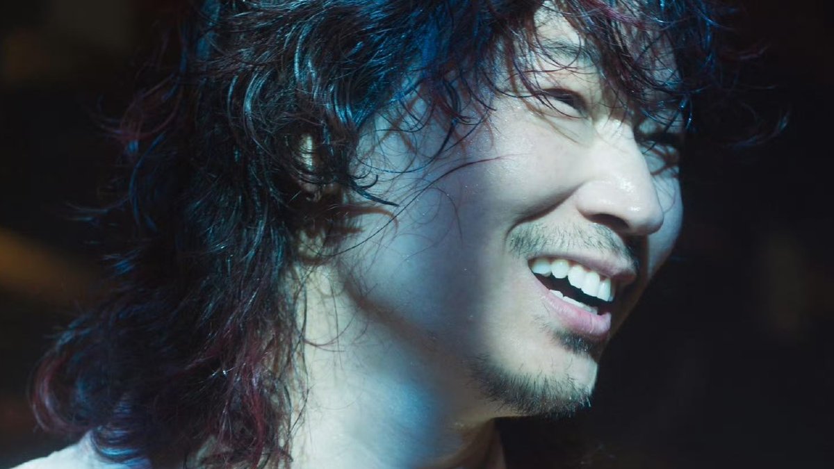 ix_ny2's tweet photo. 芹沢さんのずっと求めてきたものを見つけた時の心からの笑顔が私はほんっっとにたまらなくすきなんだ
#綾野剛 #ドラマちるらん https://t.co/9jTjJeM8cZ
