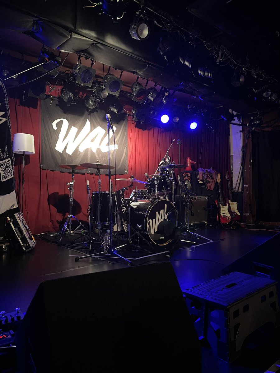 toshi_wal0919's tweet photo. セントラル！ワンマン！楽しみ！！！！ https://t.co/RbRyScvn70