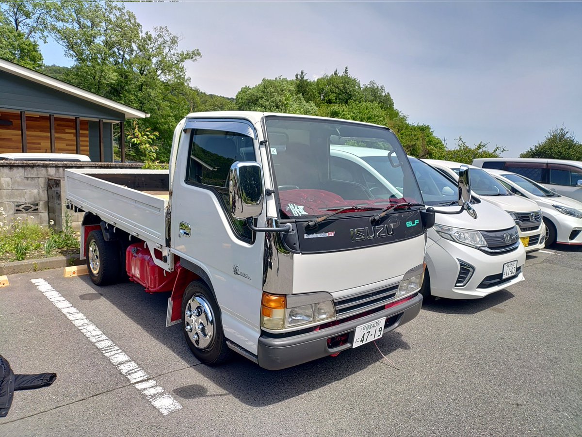 takayan_TC's tweet photo. 車検仕様だけど日光行ってきた！！
エルフが元々いたスタンドにも里帰り出来たけど覚えてる人いても微妙な反応されたので失敗😇😇😇 https://t.co/ttSV4a7tGG