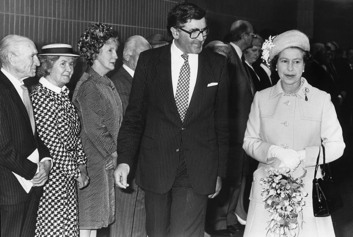 Liverpool1207's tweet image. #Liverpool OTD - 1984: The Queen Elizabeth II Law Courts are opened.....
