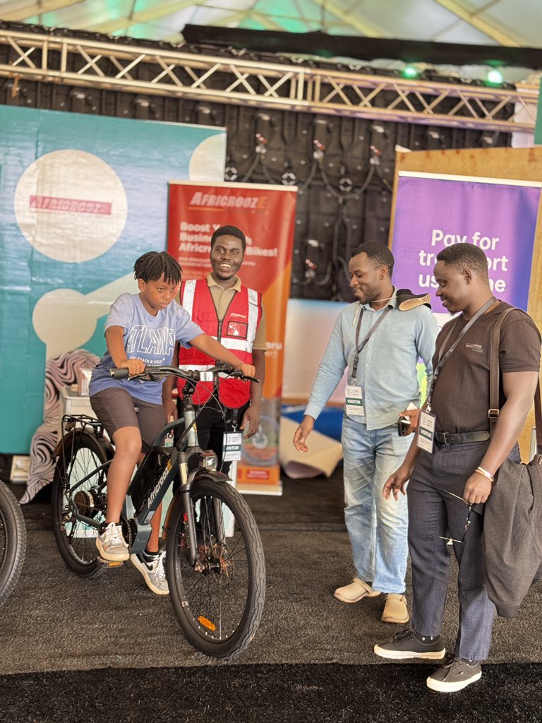 Africrooze_Ug's tweet photo. We’re at National Science Week, Kololo Independence Grounds 🇺🇬 Visit the AfricroozE stall to see our e-mobility options in action. Great having @keithnamu stop by 🙌 #STIWorksUg #NSWUg2026 #MadeInUganda #InnovationUg https://t.co/lG6eT0XrlZ