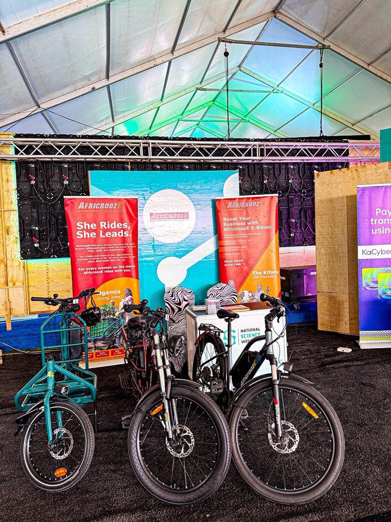 Africrooze_Ug's tweet photo. We’re at National Science Week, Kololo Independence Grounds 🇺🇬 Visit the AfricroozE stall to see our e-mobility options in action. Great having @keithnamu stop by 🙌 #STIWorksUg #NSWUg2026 #MadeInUganda #InnovationUg https://t.co/lG6eT0XrlZ