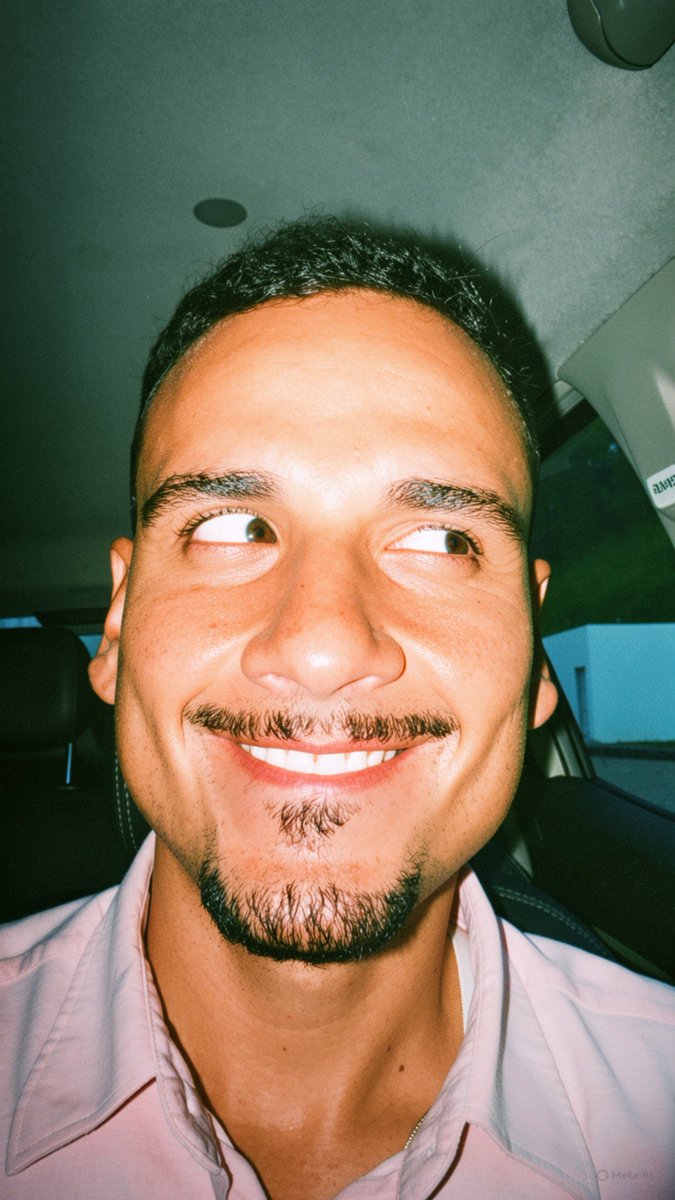 mateus_borges's tweet photo. Qual a boa do fds? https://t.co/nsrvCfa2Nu