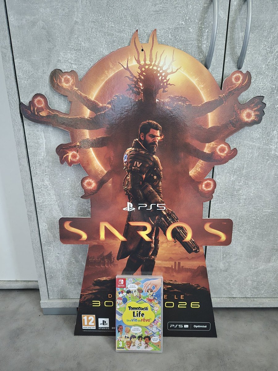 _MattOTH_'s tweet image. Petit tour à ma boutique et je rentre #happy

#collection
#playstation
#nintendo
#tomodachilife 
#saros