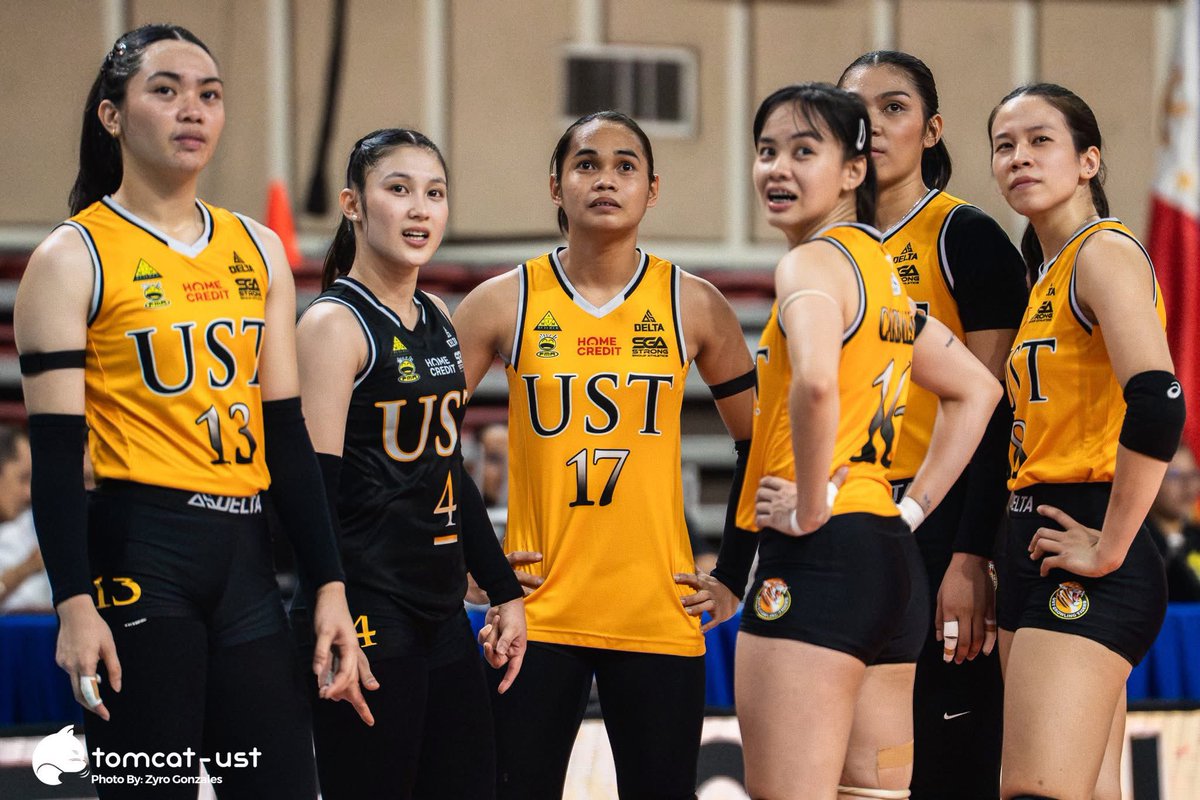 casoylovebot's tweet photo. 🥉

thank you, detdet!!! thank you, jonna!!! thank you, seniors!!!

THANK YOU, GOLDEN TIGRESSES! see you next season!!!! go uste pa rin!!!!!! 💛 https://t.co/qZIB1HQIvl