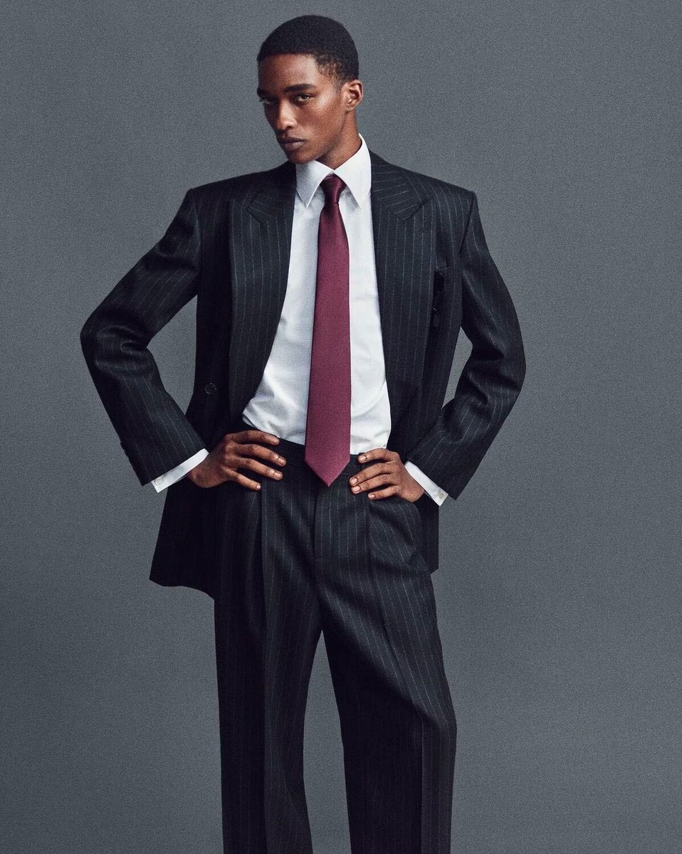 charlestierling's tweet image. #uniform
