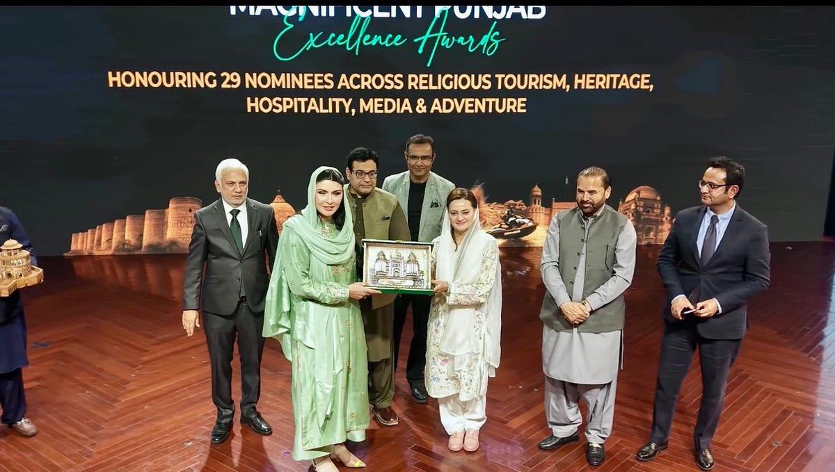 Marriyum Aurangzeb tweet media