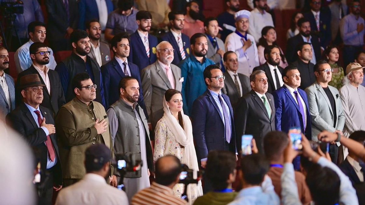 Marriyum Aurangzeb tweet media
