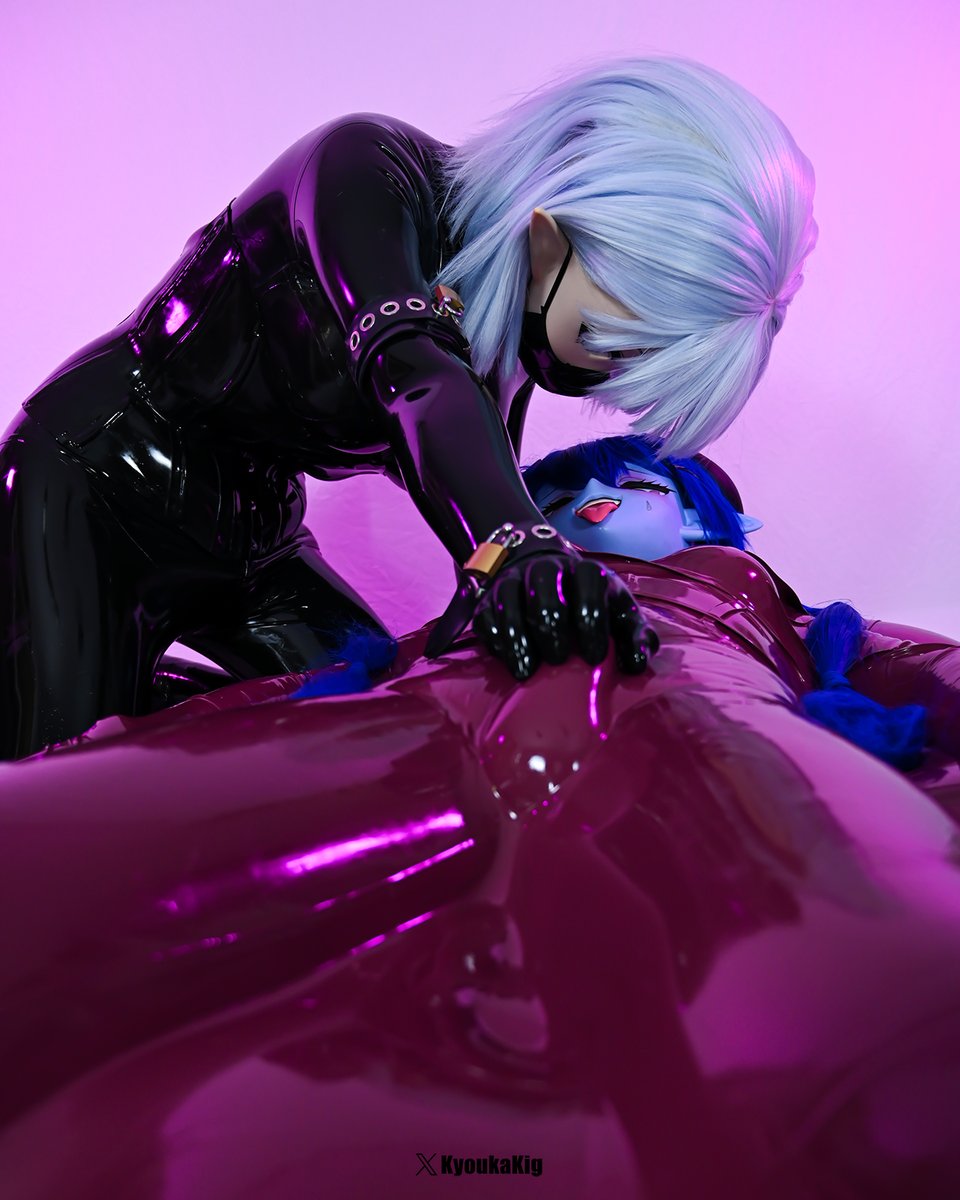 KyoukaKig's tweet photo. Beta has to use new techniques on the captured Succubus to make her speak. 😏

🥵: @Souya_Kig 
📸: @Natsuna_Kig

#kigurumi #着ぐるみ #陰の実力者になりたくて #ベータ https://t.co/kJgIKiF8D4