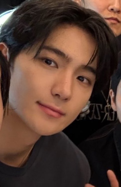 디🐻 tweet media