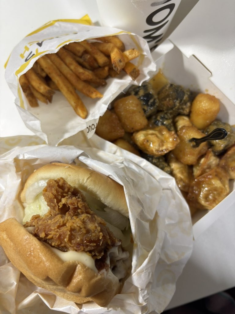 바압 tweet media