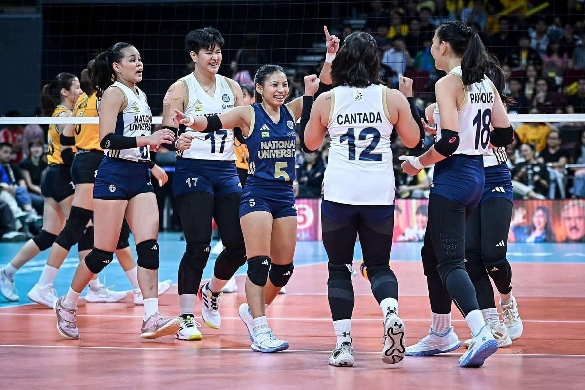 QueenHellaxx's tweet photo. The defending champions NU defeat UST in four sets and are headed to the finals! Congrats, NU! Welcome back to the finals! 💙💛

#UAAPSeason88 https://t.co/EohZg6NY09
