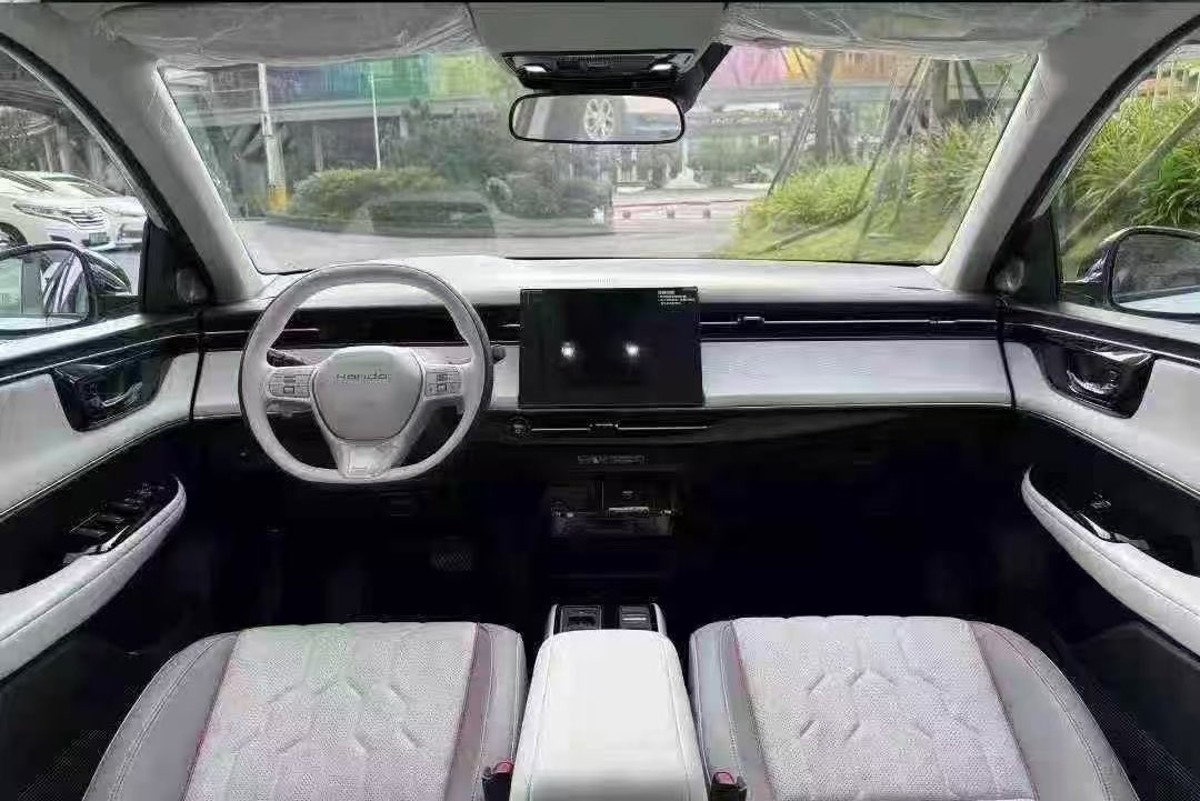 Honda e:NS2 Full electric 
all-electric range of 545 kilometers
Current mileage: 100km 

🏷️38m Naira 
Car condition : perfect
Doorstep Delivery includes 
Buying , shipping , custom duty 
No hidden charges

Over 50m in Nigeria market 💯🫱🏽‍🫲🏾