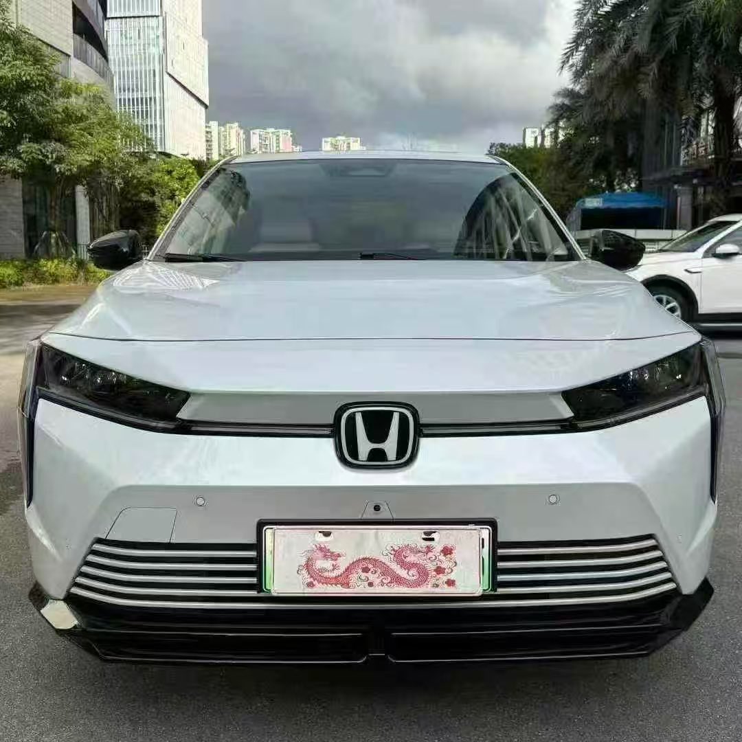 nolimitmiracle's tweet photo. Honda e:NS2 Full electric 
all-electric range of 545 kilometers
Current mileage: 100km 

🏷️38m Naira 
Car condition : perfect
Doorstep Delivery includes 
Buying , shipping , custom duty 
No hidden charges

Over 50m in Nigeria market 💯🫱🏽‍🫲🏾 https://t.co/MguR0hLLv3