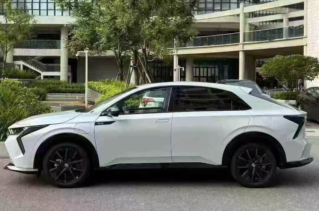 nolimitmiracle's tweet photo. Honda e:NS2 Full electric 
all-electric range of 545 kilometers
Current mileage: 100km 

🏷️38m Naira 
Car condition : perfect
Doorstep Delivery includes 
Buying , shipping , custom duty 
No hidden charges

Over 50m in Nigeria market 💯🫱🏽‍🫲🏾 https://t.co/MguR0hLLv3