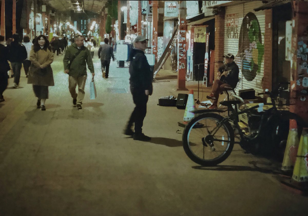 nachtigall555's tweet image. 狸小路7丁目。2026.04.11
Leica M6
Topcon Topcor-S 50mm f2.0
FujiFilm 400 
#filmphotography #streetphotography