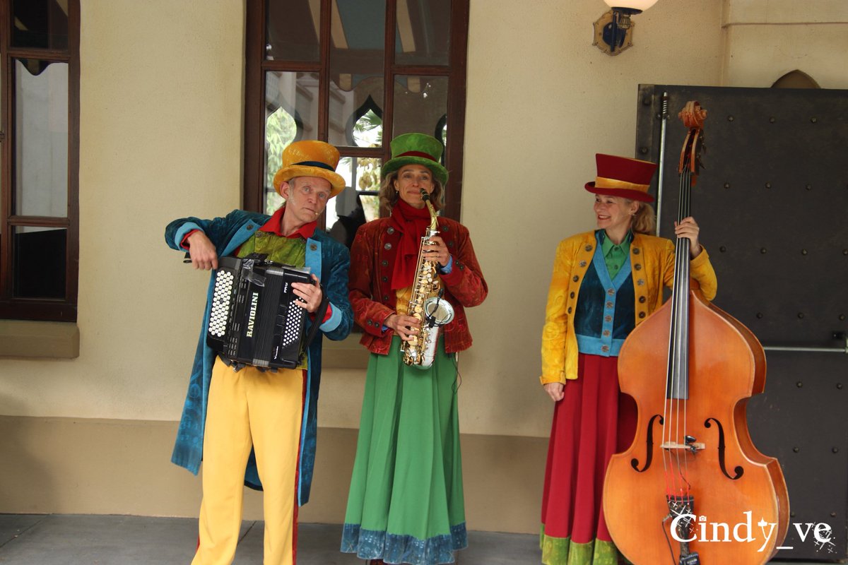 cindy_ve's tweet photo. #PinEvenement #PinParade #Efteling https://t.co/mi8wh6RvhY