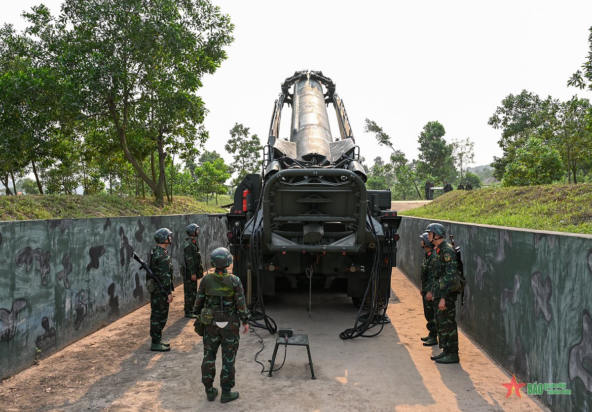 trip_to_valkiri's tweet image. Scud tactical ballistic missile in service with the People's Army of Vietnam, April 2026 period.