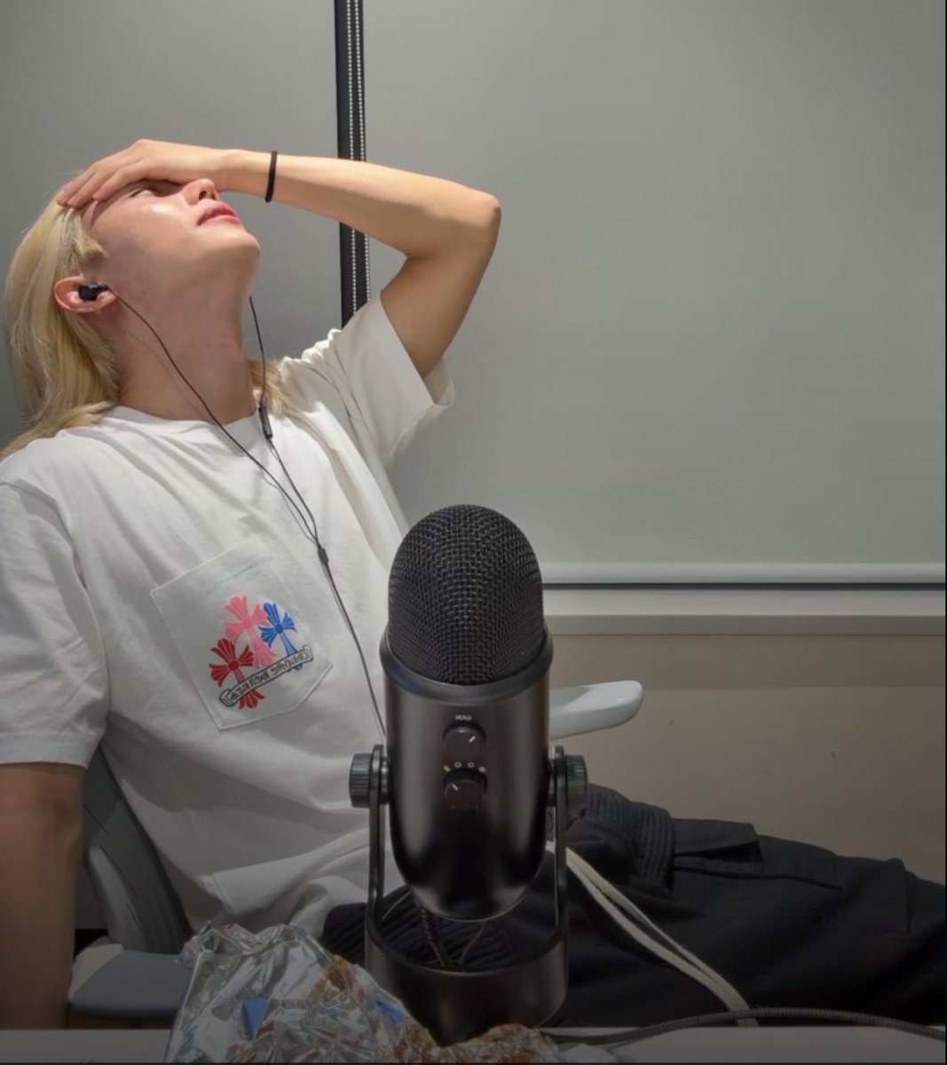 𝙁𝙀𝙇𝙄𝙓 𝙑𝙄𝙍𝘼𝙇 𝘼𝙍𝘾𝙃𝙄𝙑𝙀 tweet media