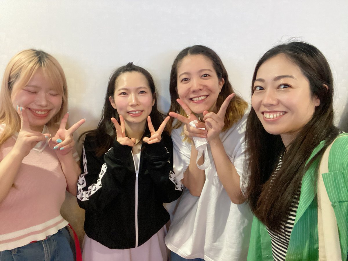 マチネ！やみ・あがりシアター「 #ベガスペガサス 」観劇👀
安心と安定のやみ・あがり、今回特に好きだったかも♡るいかのセリフが刺さって泣いちゃった。なぎちゃんのリズム感さすが！依乃さんも観られたしHAPPYでした✌︎ラストのこともあるし可能ならあと何回か観たかったな〜！6日まで！オススメ！